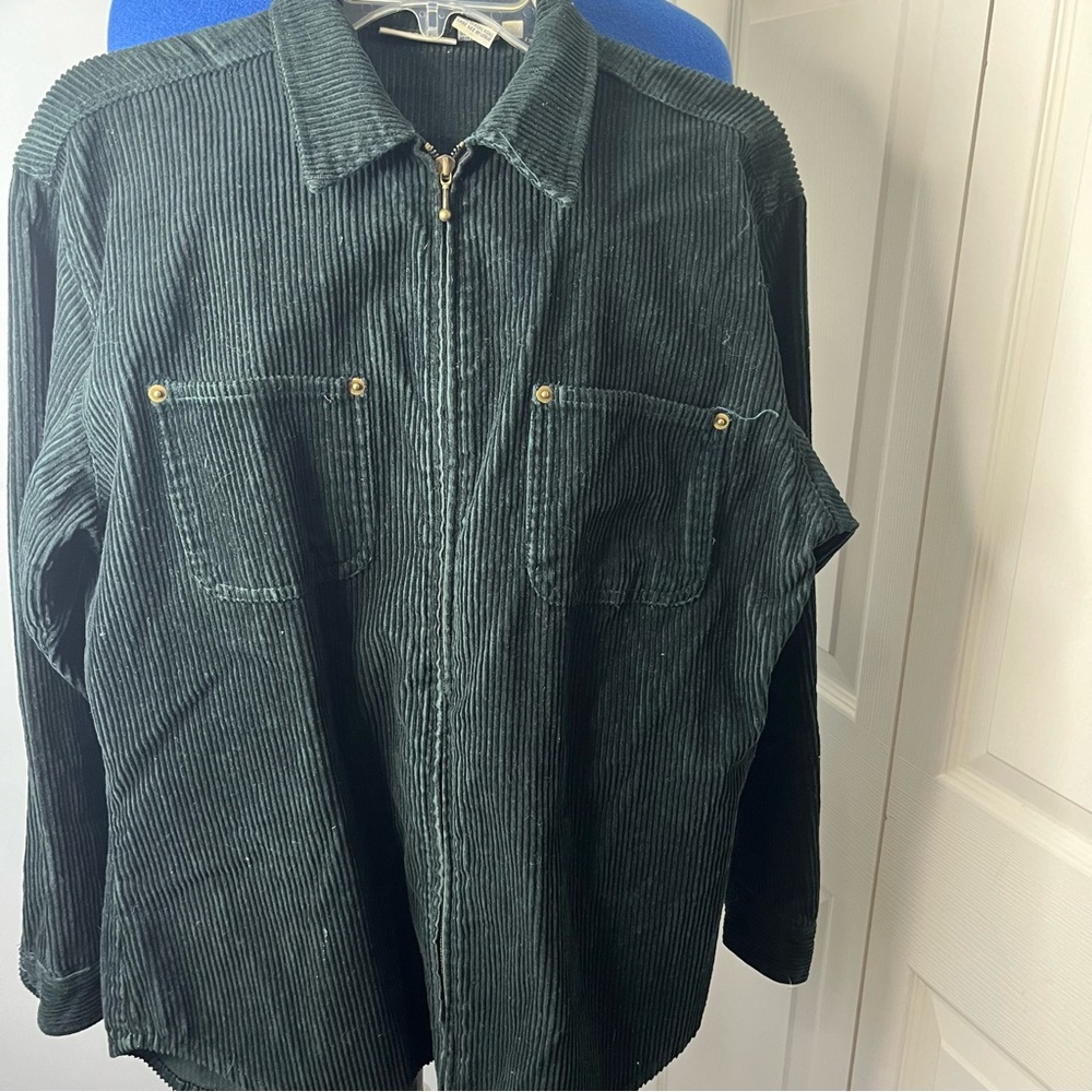 weathervane Man zippered shirt Size M. F